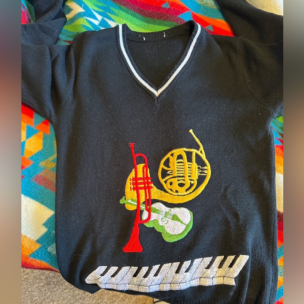 Embroidered vintage music v-neck sweater